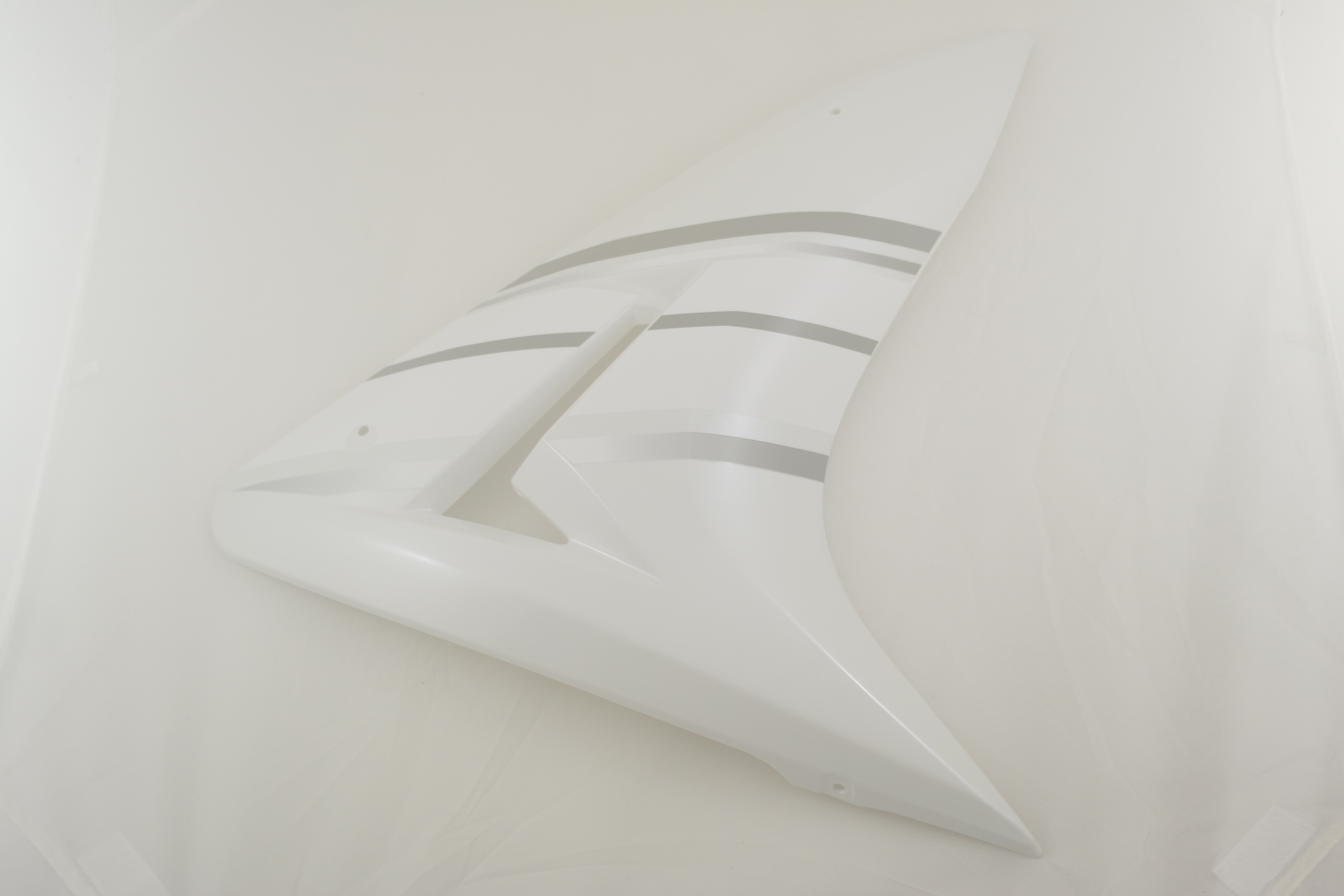 Genata XRZ Right Boomerang Panel White