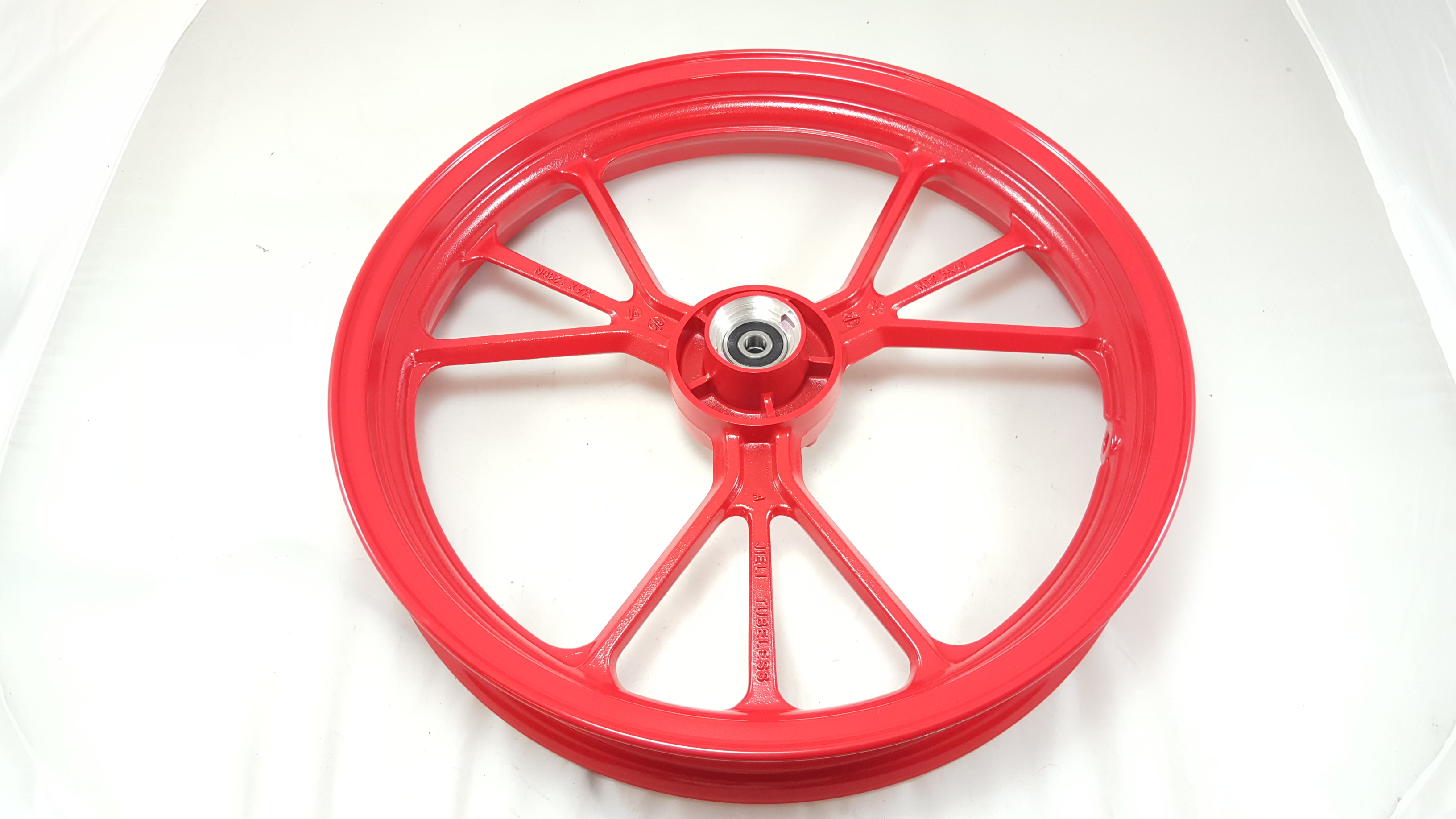 Regalia front wheel red